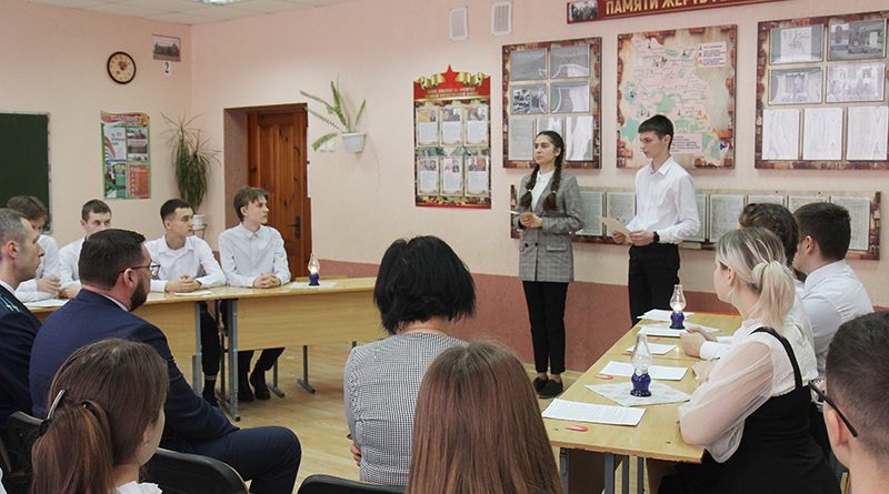 В школе Клецка открыли экспозицию «Памяти жертв геноцида»