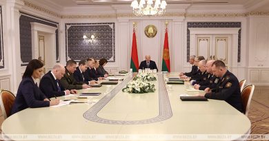 «Обойтись по-человечески». Лукашенко говорил о работе ИП в новом формате. Вот что важно знать
